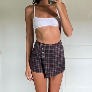 Aeropostale navy blue plaid mini skirt / skort